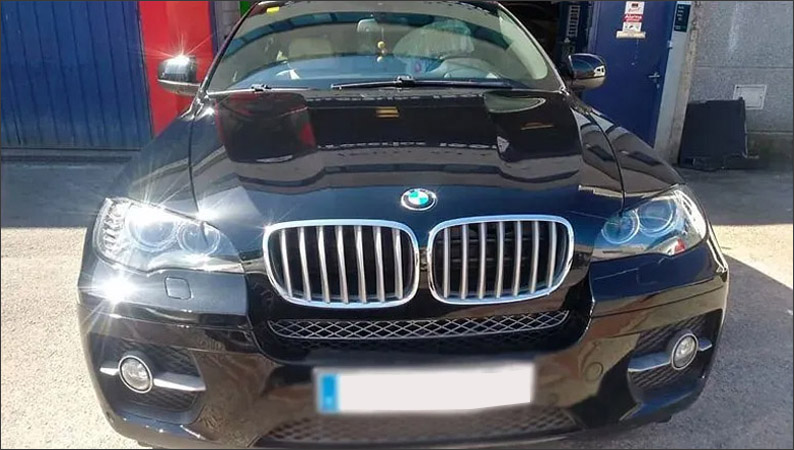 Reparación de carrocería de un BMW X6: imagen 10